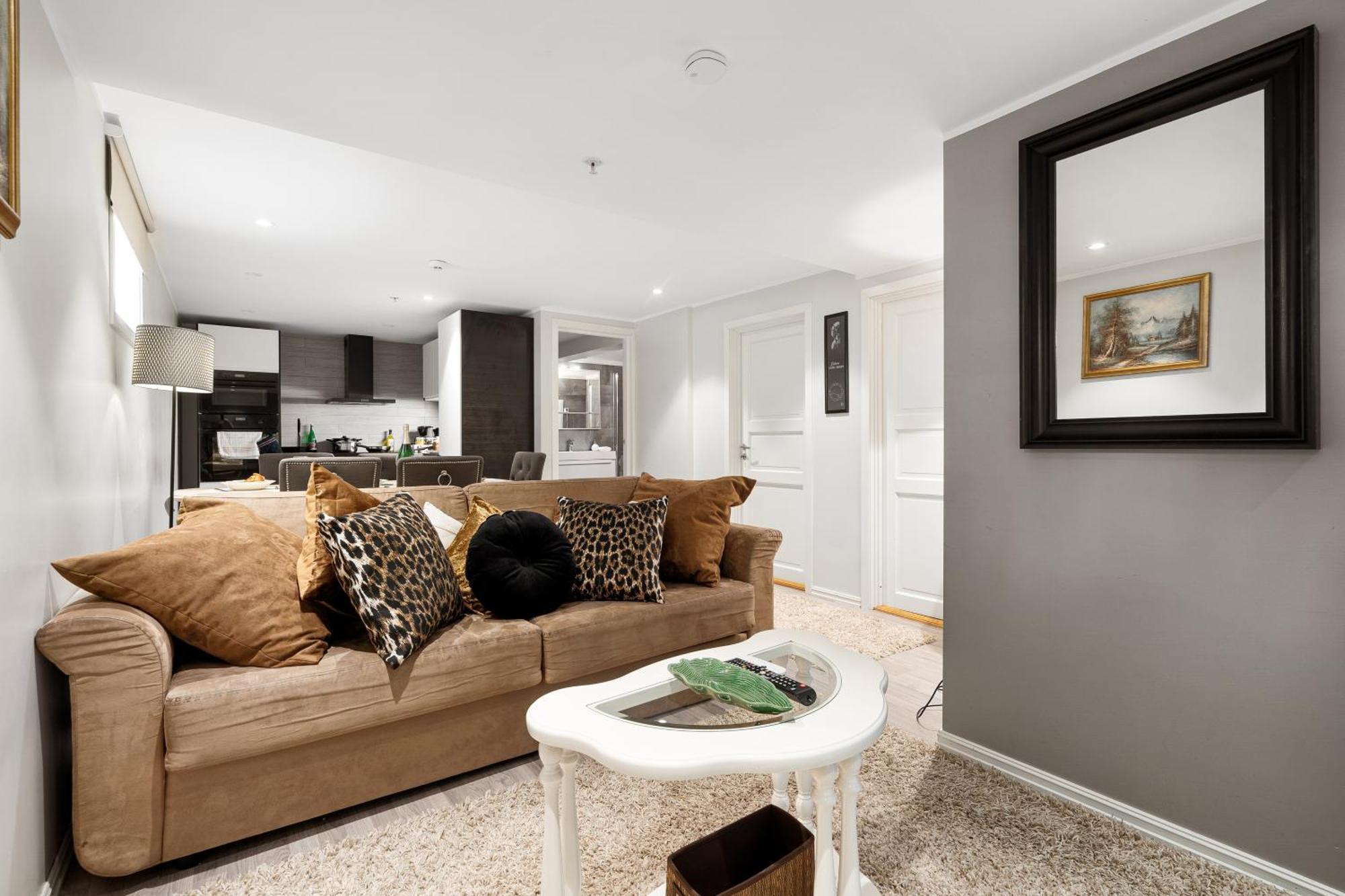 Solsiden Modern Stay: King Beds, Private Entry Trondheim Dış mekan fotoğraf